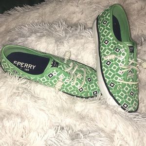 Green sperrys
